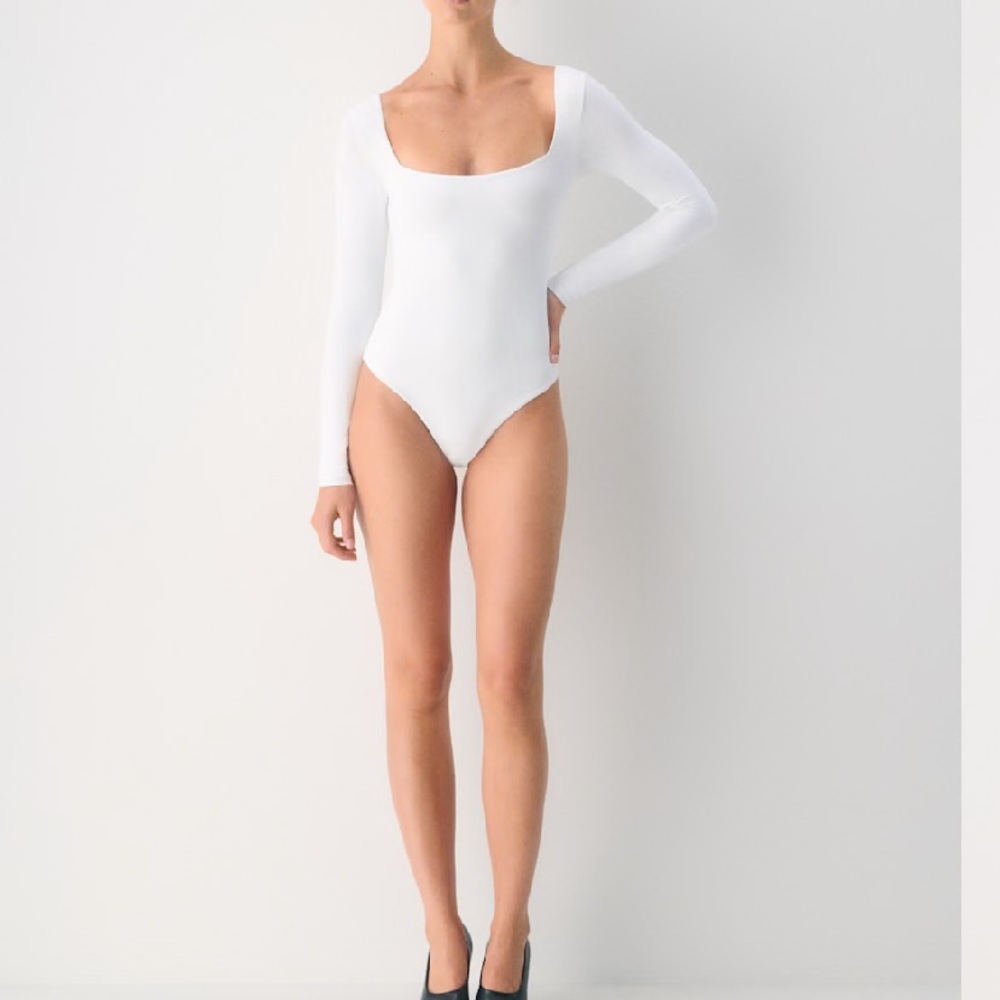 Aritzia (Tan) NWT Long Sleeve Bodysuit